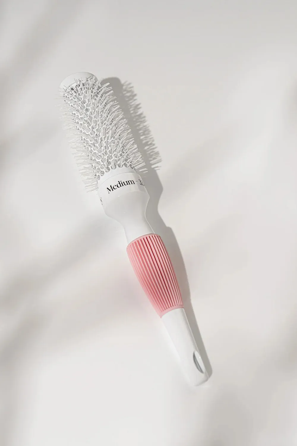 The Belle Blowdry Brush | Medium | 33mm — view 3